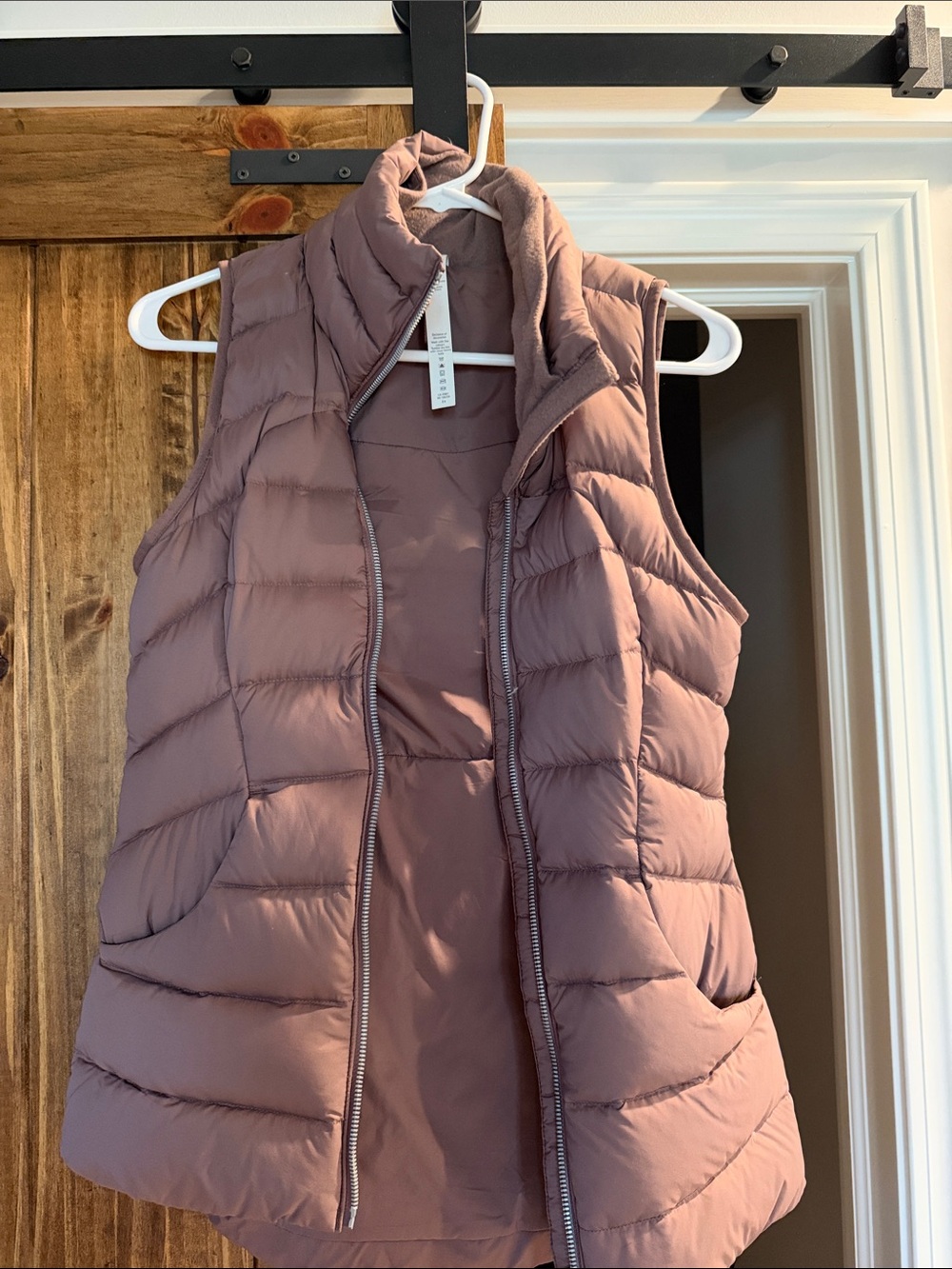Lululemon Sleeveless Puffer Vest - Mauve